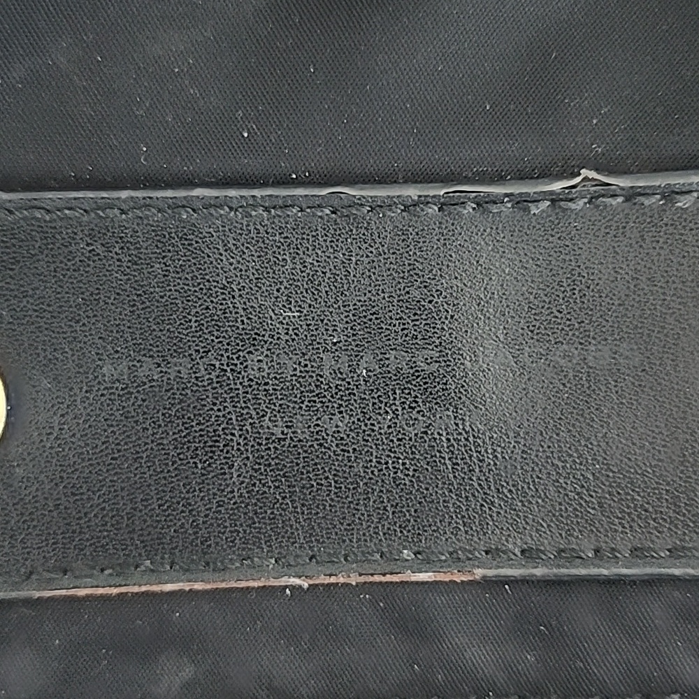 Marc By Marc Jacobs Classic Black Nylon Crossbody Bag with‎ Gold Hardware - Picture 2 of 14